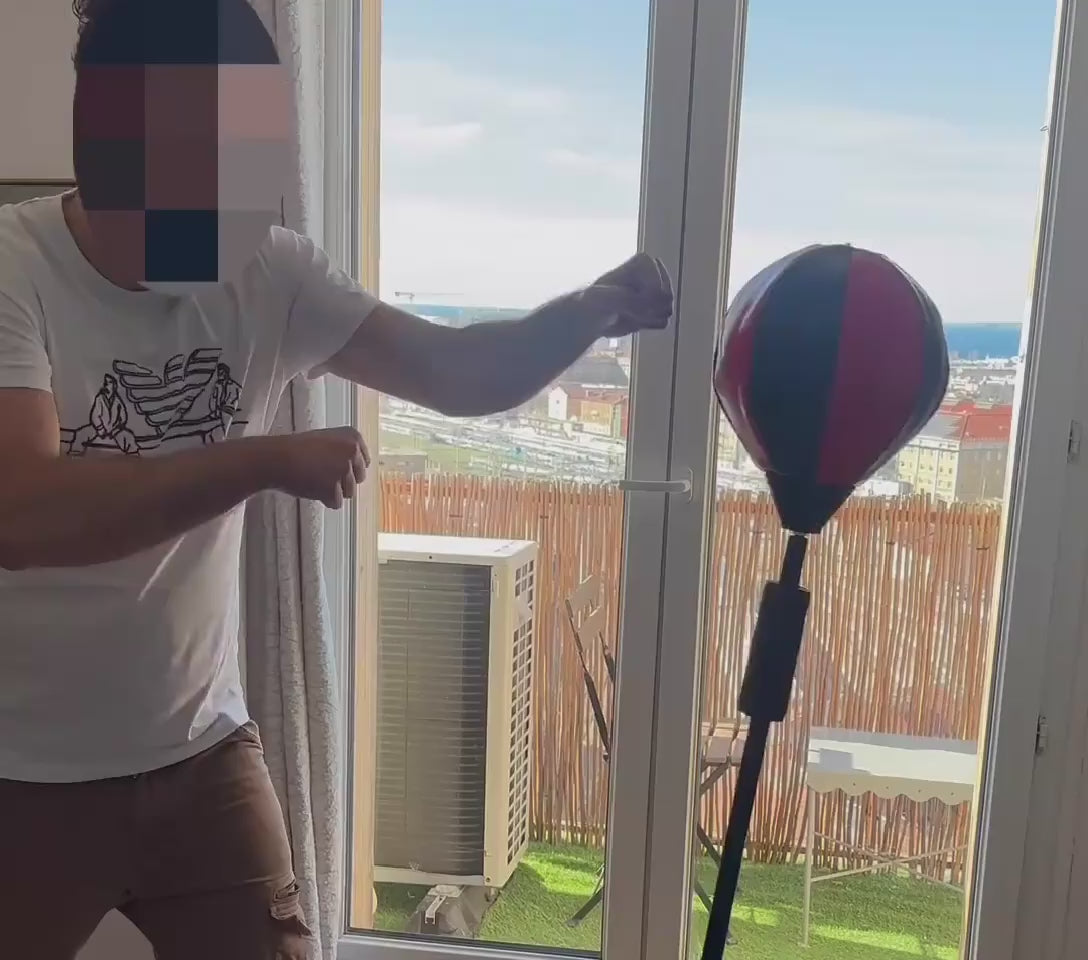 Punching-ball FLOORMASTER (8 ventouses) Réglable 110→160 cm — Enfant & Adulte